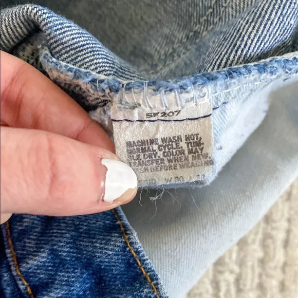 𝅺vintage Levi’s Orange Tab 705-0216 Student Fit Cutoffs - Picture 2 of 5